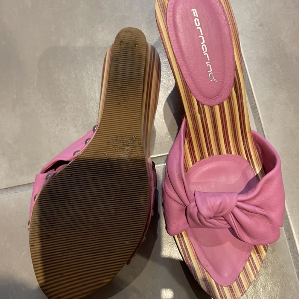 Sandals - Picture 3 of 3